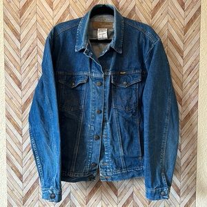 Vintage Wrangler Men’s Montana Distressed Denim Jacket Size Large